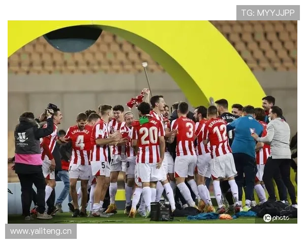 西甲各队阵容展现竞技风采