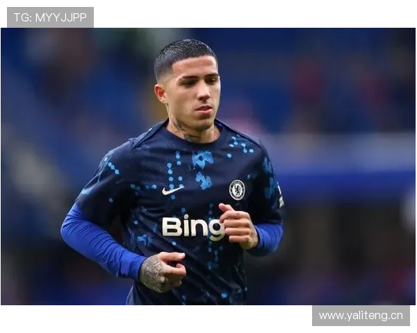 恩佐 vs 布鲁诺·费尔南德斯：数据对比与中场角色差异分析