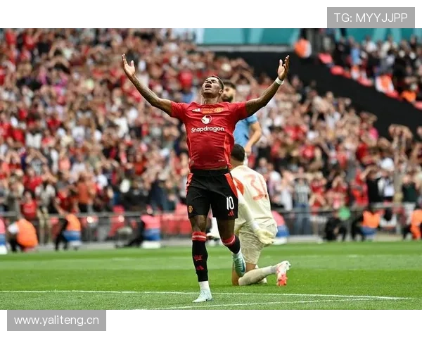 曼城比赛节奏与空间失衡问题,近期表现受限对赛季走势形成制约 曼城比赛节奏与空间失衡问题,近期表现受限对赛季走势形成制约